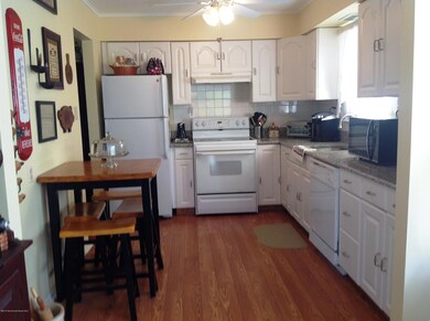 DR to Kitchen.jpg