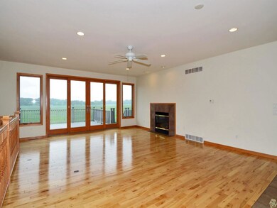 6103 Whalen Rd, Fitchburg, WI 53593 - photo 2