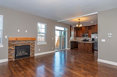 1031 SE Leonel Ln, Bend, OR 97702 - photo 2