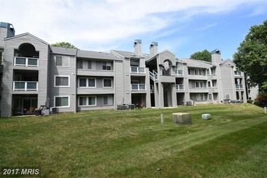 11717 Summerchase Cir unit 1717-E, Reston, VA 20194 - photo 4