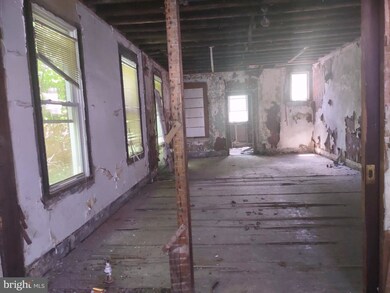 2913 Riggs Ave, Baltimore, MD 21216 - photo 3