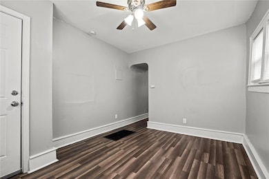 514 W Walnut St, Independence, MO 64050 - photo 5