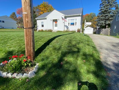 8 Pilgrim Rd Caribou (3)