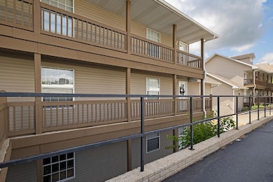 40 Scenic Ct unit 4, Branson, MO 65616 - photo 2