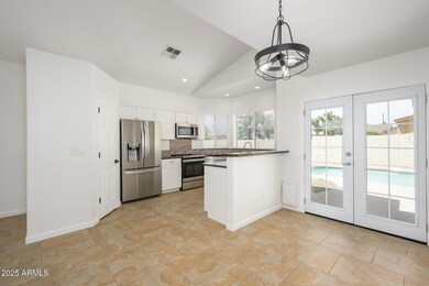 11-web-or-mls-Broadway-19