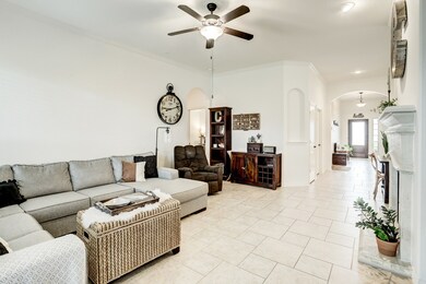 Plenty of wall space for artwork and more!