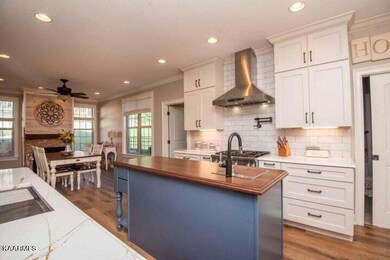 20221201190706082756000000-o