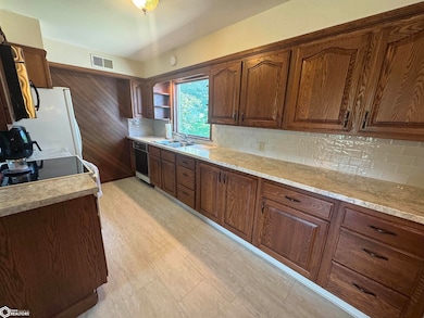 407 E North St, Bloomfield, IA 52537 - photo 5