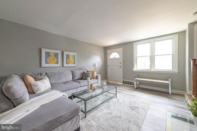 211 Golf Rd, Darby, PA 19023 - photo 6