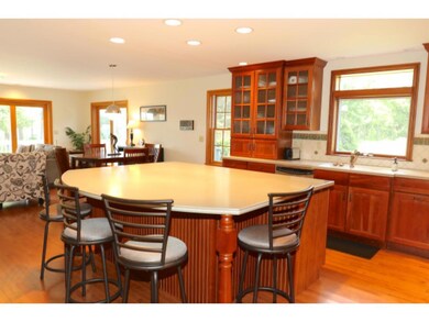 43 Harbor Way unit 8, Wolfeboro, NH 03894 - photo 4