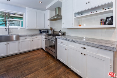 20963 Costanso St, Woodland Hills, CA 91364 - photo 3