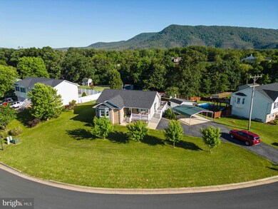 690 Christiansen Dr, Strasburg, VA 22657 - photo 2