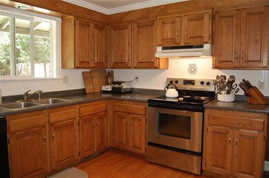 2391 Azalea Dr, Grants Pass, OR 97526 - photo 6