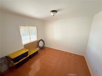 13474 Hubbard St, Sylmar, CA 91342 - photo 4