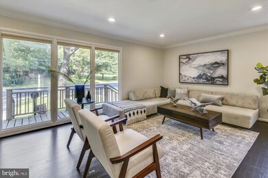 1102 Hillcrest Dr SW, Vienna, VA 22180 - photo 5