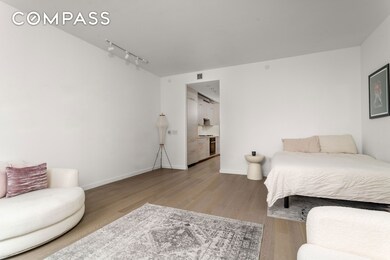 Brooklyn Point unit 26G, Brooklyn, NY 11201 - photo 6