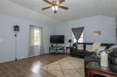 922 Oak St, Tipton, IN 46072 - photo 6