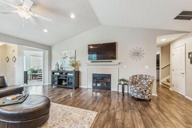 6-web-or-mls-19-greenhedge-cir