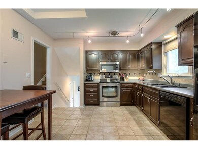 Newer Samsung oven & microwave