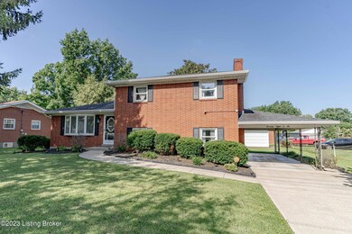 7806 Smyrna Pkwy, Louisville, KY 40228 - photo 2