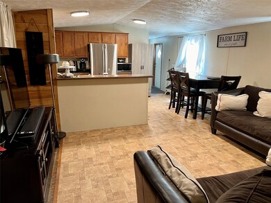 13019 Maplewood Ln, Old River-Winfree, TX 77535 - photo 2