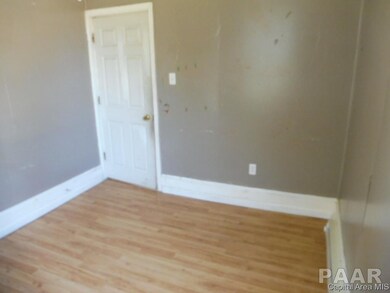 1207 Broadway St, Lincoln, IL 62656 - photo 6