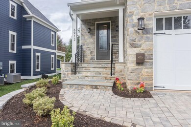 6912 Sycamore St, Falls Church, VA 22046 - photo 3