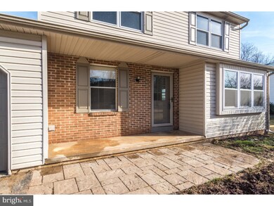 1903 Parkside Ln, Harleysville, PA 19438 - photo 2