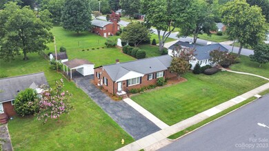 939 Radio Rd, Statesville, NC 28677 - photo 2