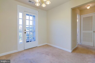 2943 S Dinwiddie St unit B2, Arlington, VA 22206 - photo 7