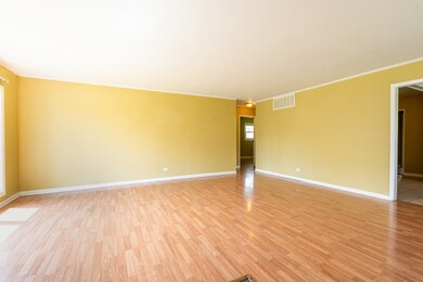 256 Sangamon St, Park Forest, IL 60466 - photo 2