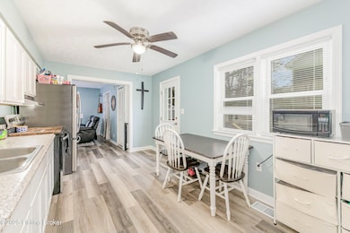 10803 Alberta Dr, Fairdale, KY 40118 - photo 7