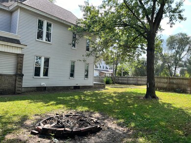 45 E Barthman Ave, Columbus, OH 43207 - photo 2