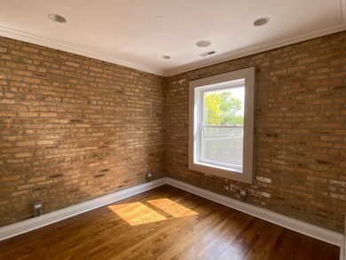 2814 W Arthur Ave unit 3, Chicago, IL 60645 - photo 5