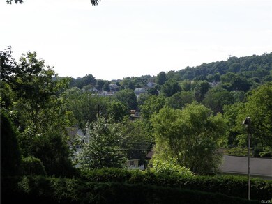 1628 Linda Ln, Allentown, PA 18103 - photo 7