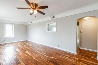 2717 Hull Ave, Des Moines, IA 50317 - photo 4