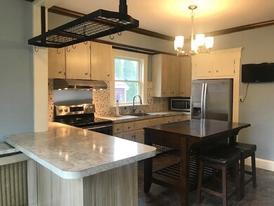 24 Freeborn St, Newport, RI 02840 - photo 3