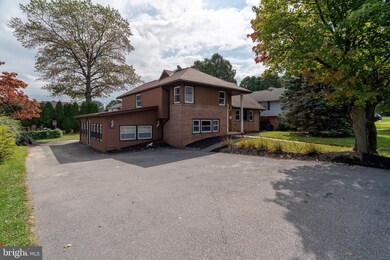 2408 Van Reed Rd, Reading, PA 19609 - photo 4