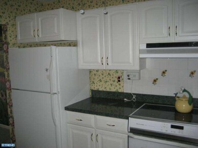 139 Woodstream Dr, Norristown, PA 19403 - photo 3