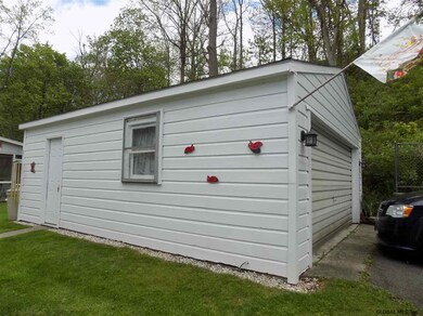 49 121st St, Troy, NY 12182 - photo 3