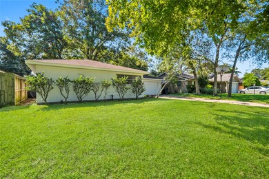 815 Helms Rd, Houston, TX 77088 - photo 5