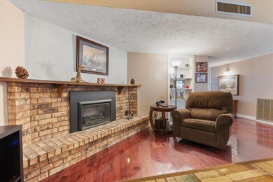 3000 Shady Brook Dr, Bedford, TX 76021 - photo 7