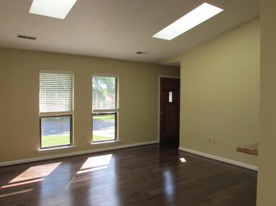 Large living room w/skylights