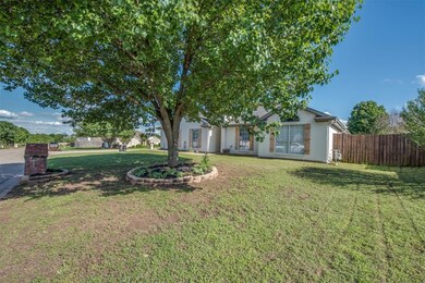 337 Dalhart Dr, Weatherford, TX 76086 - photo 6