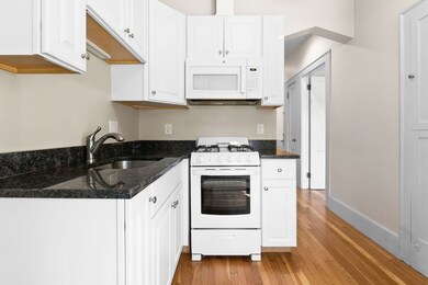 28 Poplar St unit 7, Danvers, MA 01923 - photo 2