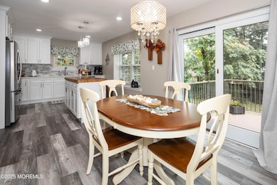 129 Dumbarton Hill Ct, Matawan, NJ 07747 - photo 3