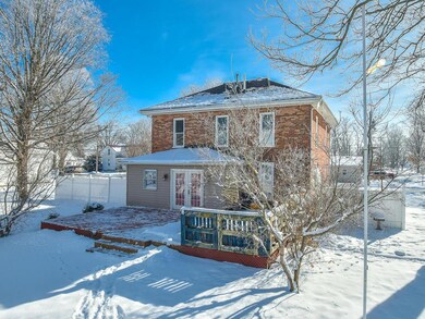 401 N Center St-77