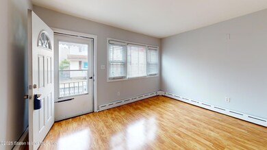 27 Center Place, Staten Island, NY 10306 - photo 6