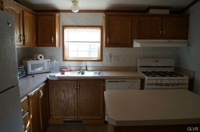 8220 Airport Rd unit 22, Northampton, PA 18067 - photo 7