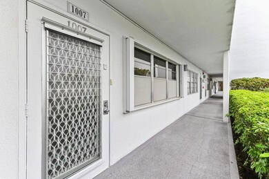 1007 Ellesmere A unit 1007, Deerfield Beach, FL 33442 - photo 3